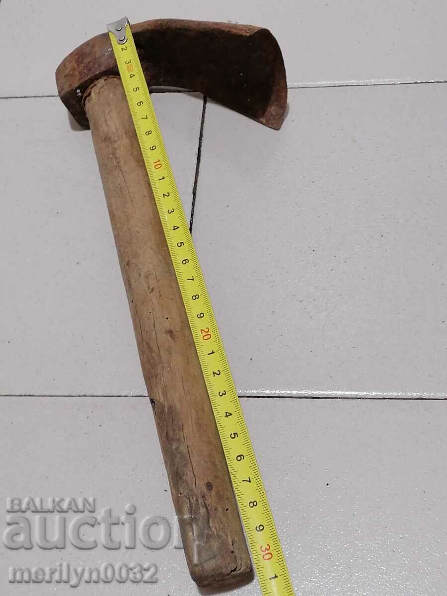 Auction Renaissance tesla for digging troughs and pits primitive Auction Renaissance tesla for digging troughs and pits primitive