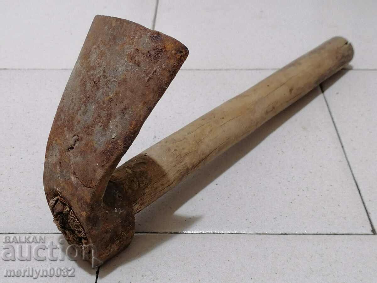 Livrarea Tesla renascentist pentru săpat jgheaburi și gropi primitive