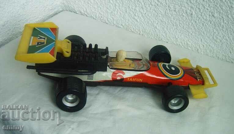 Delivery of Taifun racing rally car cart, sheet metal and plastic Delivery of Taifun racing rally car cart, sheet metal and plastic