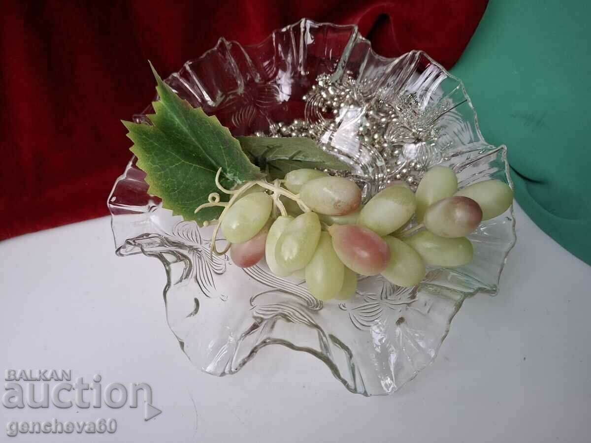Beautiful retro glass fruit bowl Beautiful retro glass fruit bowl