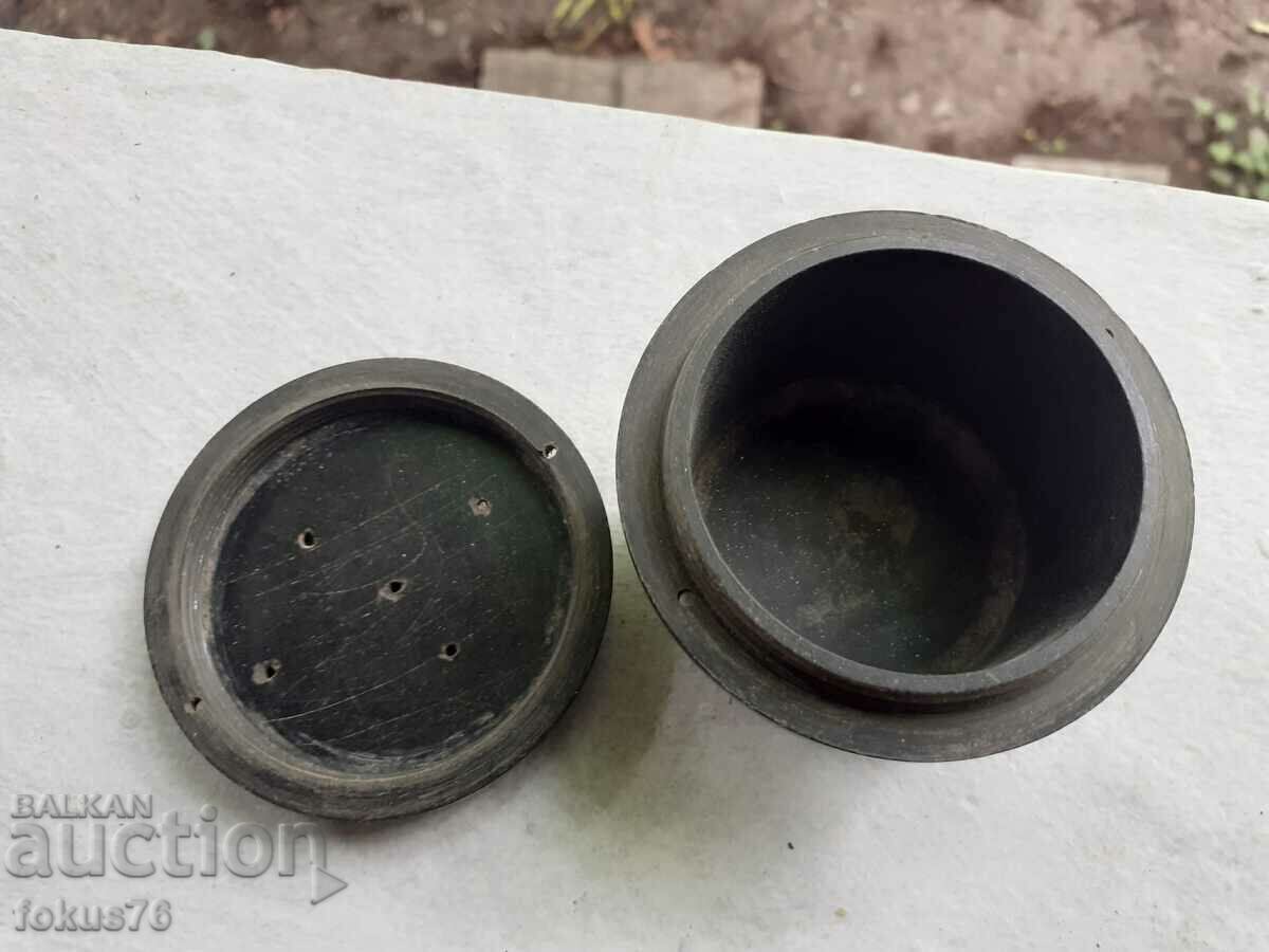 Delivery of Old bakelite box Gorubso Kardjali Delivery of Old bakelite box Gorubso Kardjali