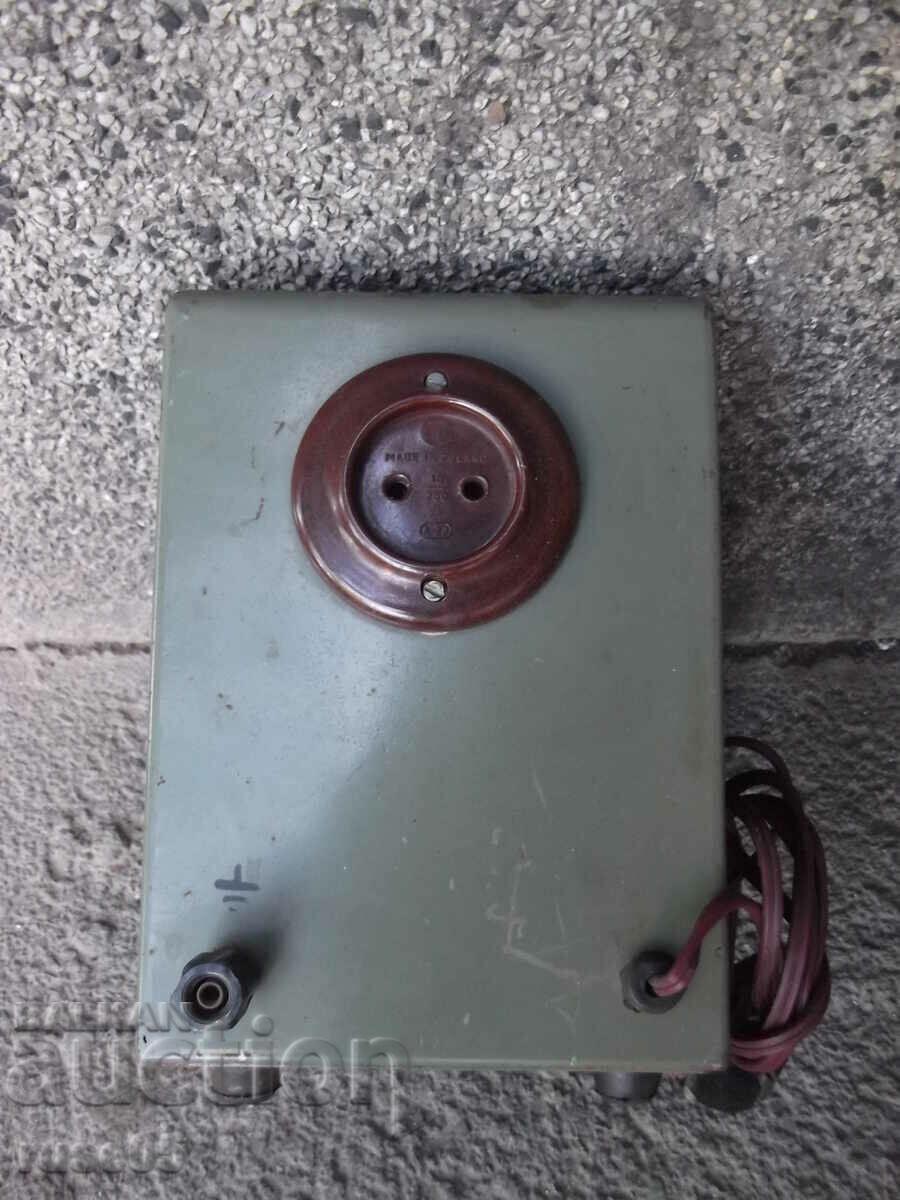 Voltage stabilizer Polish from the early social working - 5 Voltage stabilizer Polish from the early social working - 5