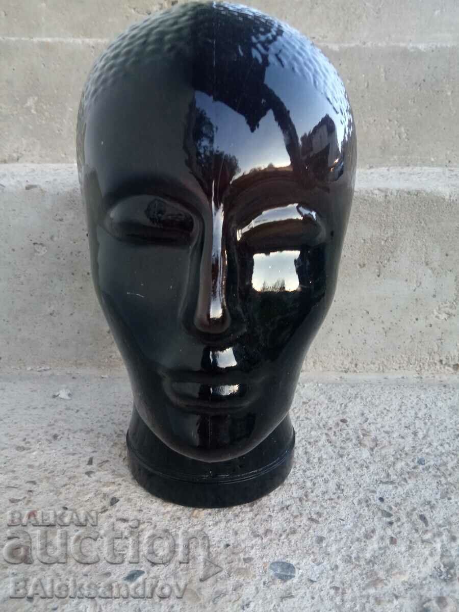 Cap de sticlă, manechin pălărie