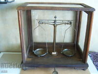 Ακρίβεια εργαστηριακής ζυγαριάς