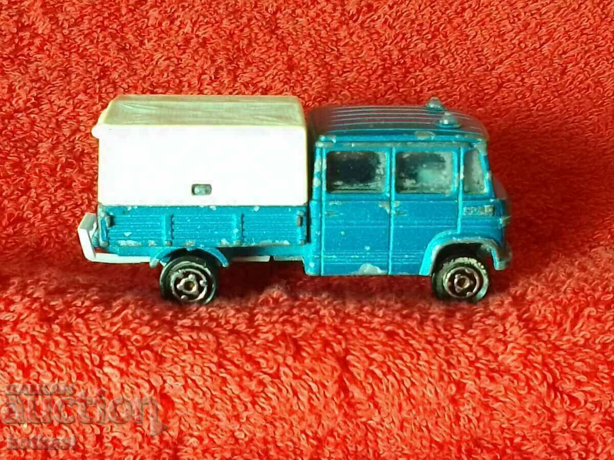 Delivery of Old bus metal van France Mercedes MAJORETTE Delivery of Old bus metal van France Mercedes MAJORETTE