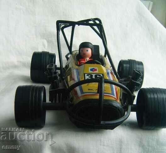 Delivery of Fiat Rodeo racing car, sheet metal and plastic Delivery of Fiat Rodeo racing car, sheet metal and plastic