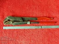 Παλιό μεταλλικό κλειδί υδραυλικού πλοίαρχος