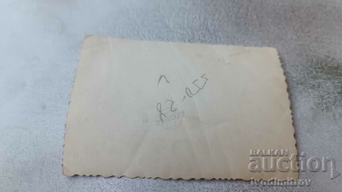 Photo Sofia A woman and a little girl on a walk with price 2.45 BGN | € 1.25 Photo Sofia A woman and a little girl on a walk with price 2.45 BGN | € 1.25