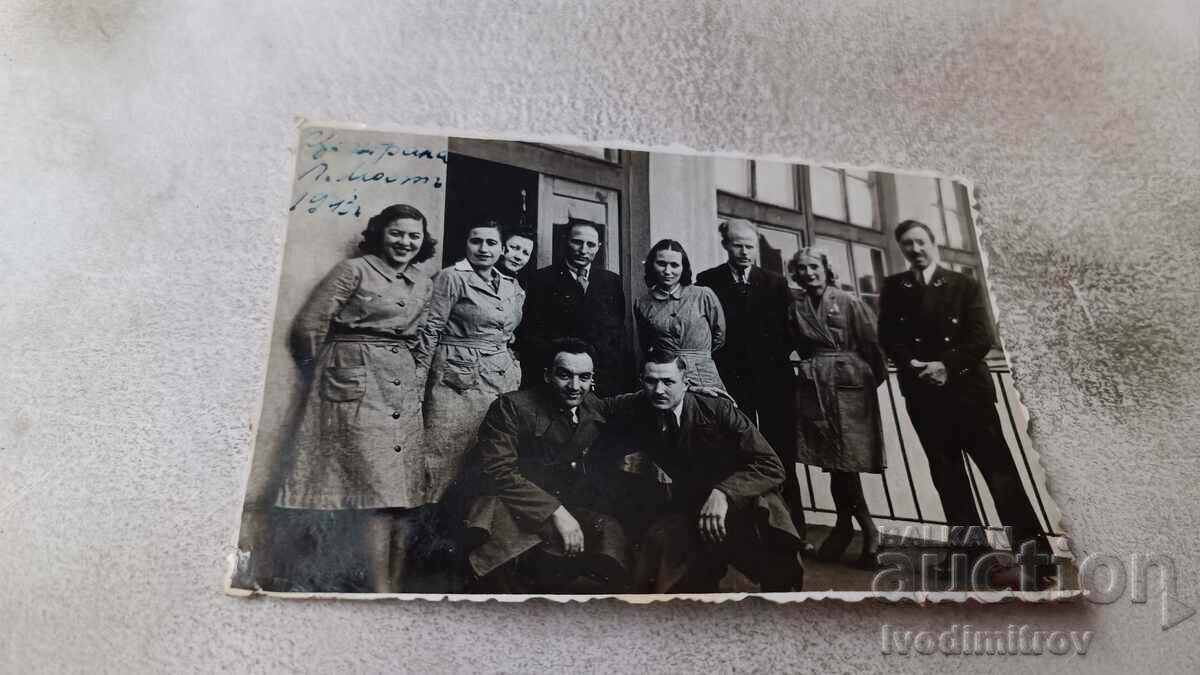 S. Sofia Men and women before adm. building of Lviv Bridge 1943
