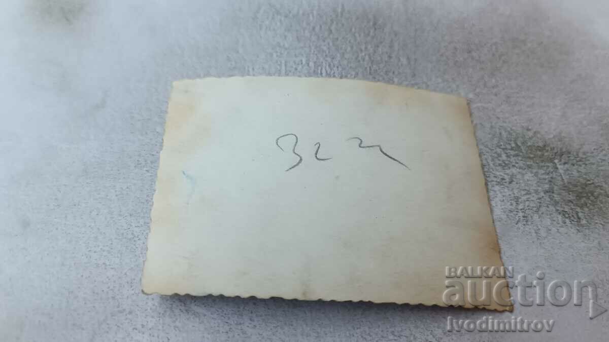 Φωτογραφία Σοφία Δύο νεαρά κορίτσια με τιμή 1.45 BGN | € 0.74 Φωτογραφία Σοφία Δύο νεαρά κορίτσια με τιμή 1.45 BGN | € 0.74