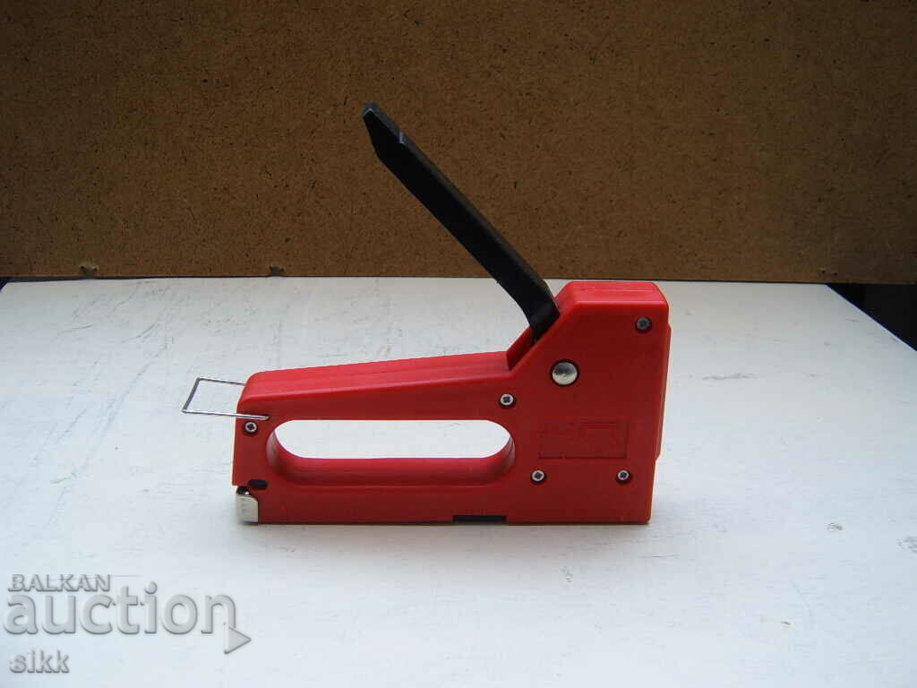 Tucker with price 10.00 BGN | € 5.11 Tucker with price 10.00 BGN | € 5.11