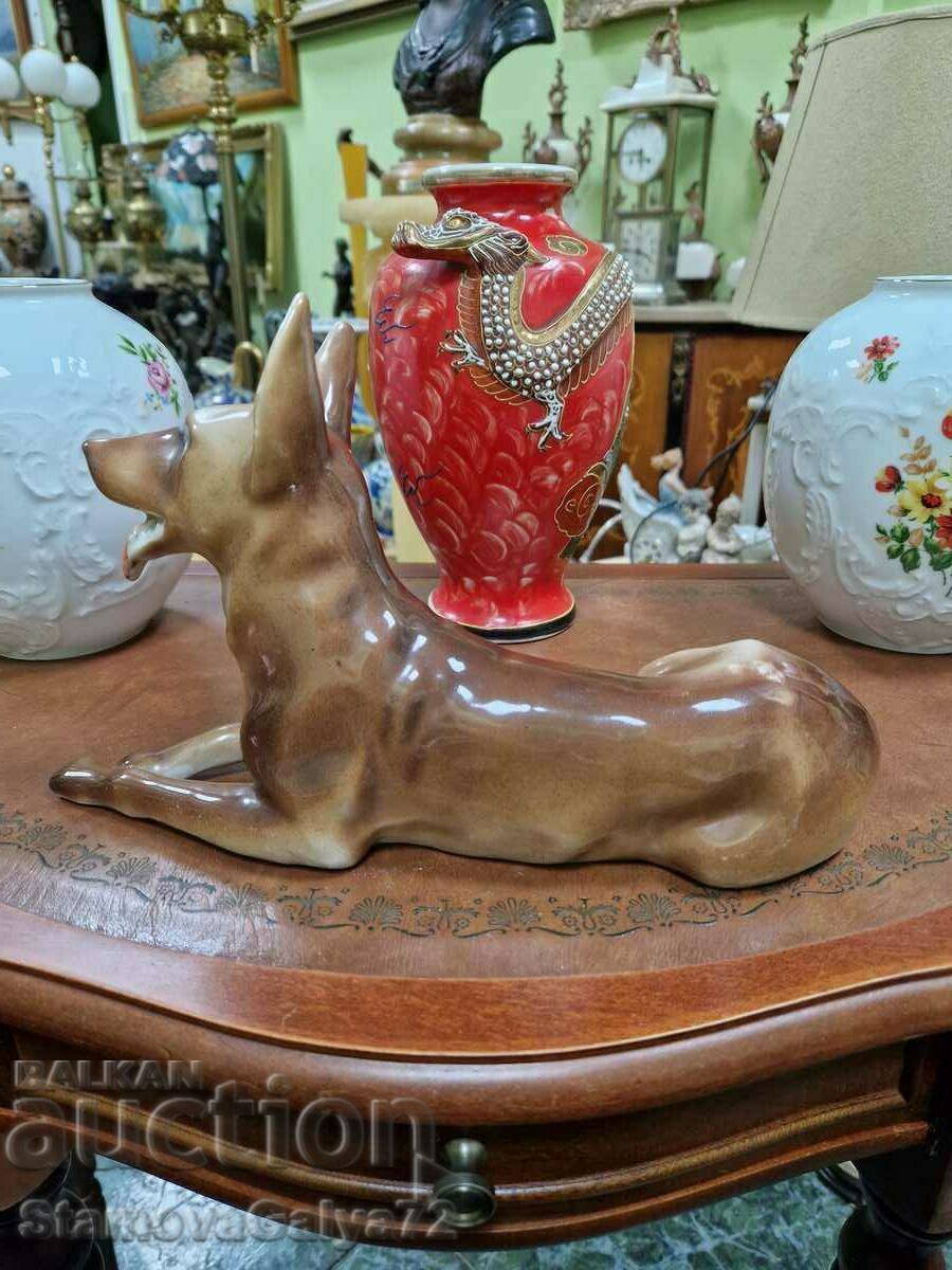 A large beautiful antique porcelain figure - 5