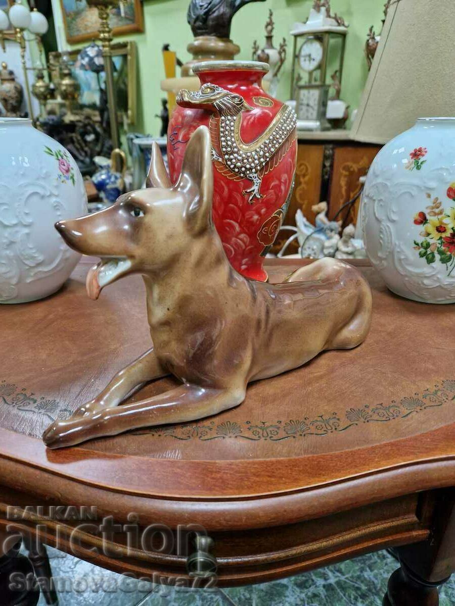 A large beautiful antique porcelain figure - 6