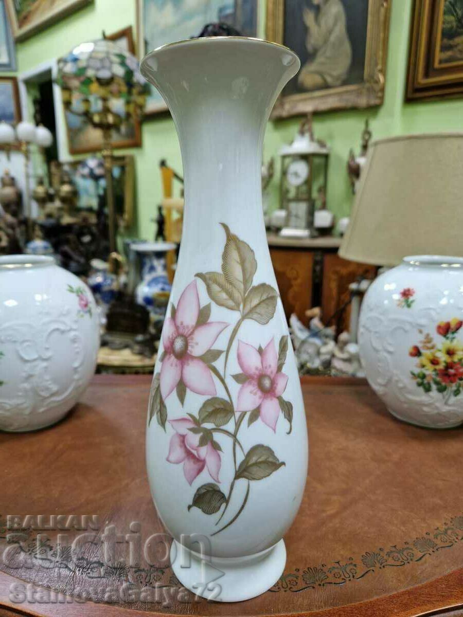 A lovely antique Royal KPM porcelain German vase with price 99.00 BGN | € 50.62 A lovely antique Royal KPM porcelain German vase with price 99.00 BGN | € 50.62