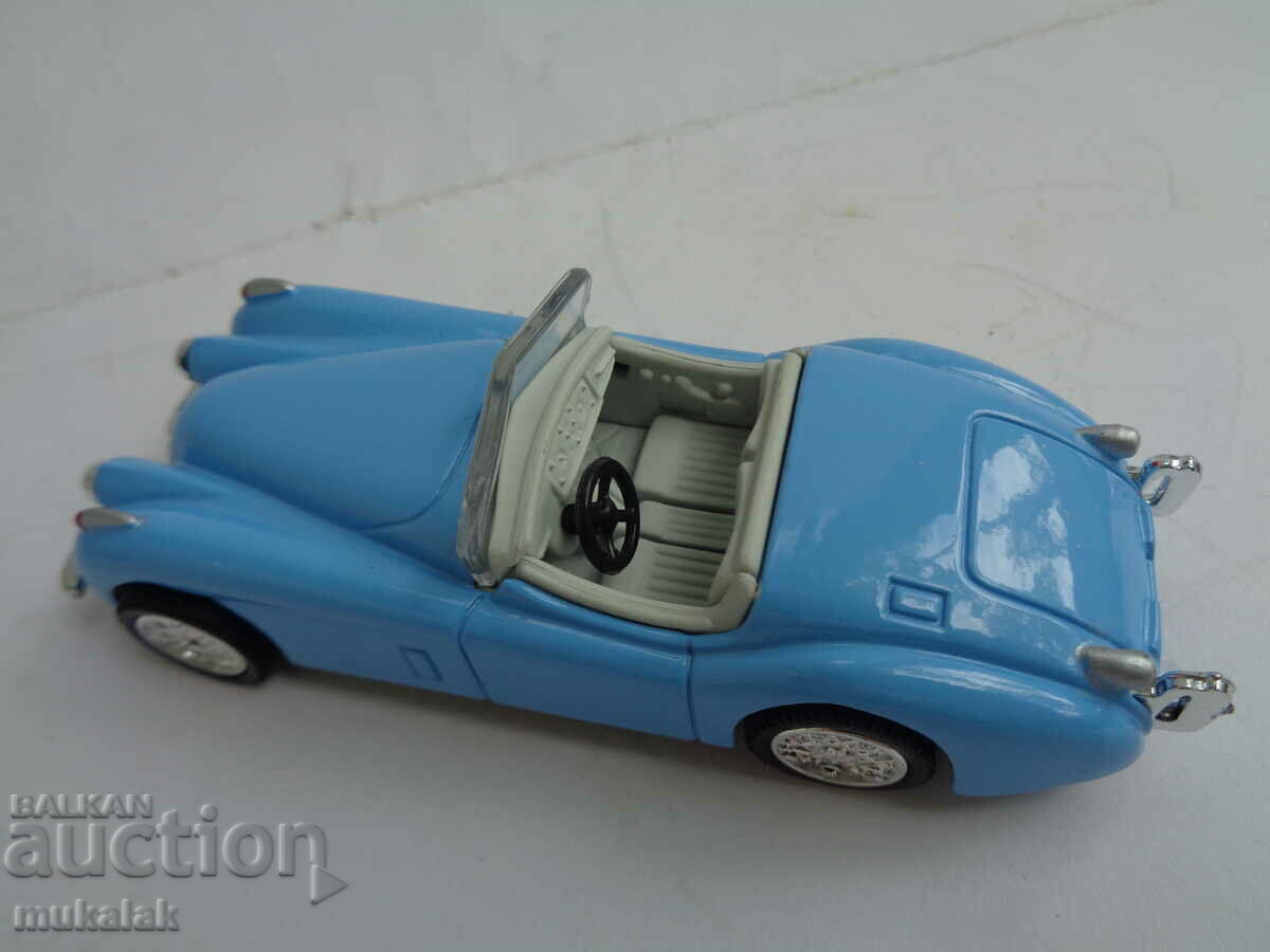 1:43 NEW RAY JAGUAR XK RETRO MODEL CAR - 5