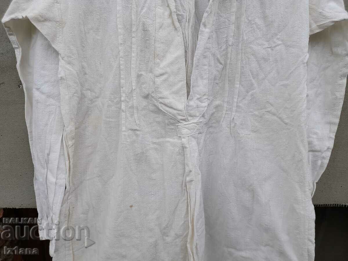 Δημοπρασία Vintage ανδρικό πουκάμισο με κρόσσια Δημοπρασία Vintage ανδρικό πουκάμισο με κρόσσια