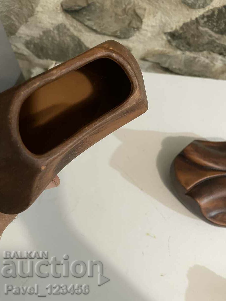 Auction  2 pcs. wall vases