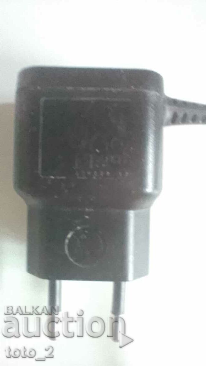 Charger / adapter / Philips with price 2.99 BGN | € 1.53 Charger / adapter / Philips with price 2.99 BGN | € 1.53