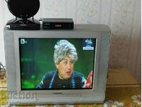 Samsung 21" TV set with decoder and internal antenna.