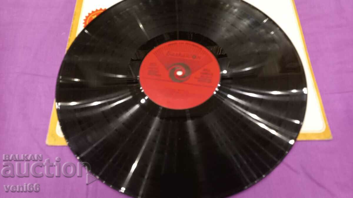 BTA 10693 - Jody Miles with price 3.00 BGN | € 1.53 BTA 10693 - Jody Miles with price 3.00 BGN | € 1.53