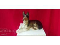 GERMAN SHEPHERD - BEAUTIFUL PORCELAIN STATUETTE