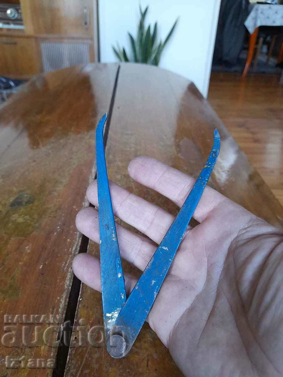 Auction  Old locksmith's gauge