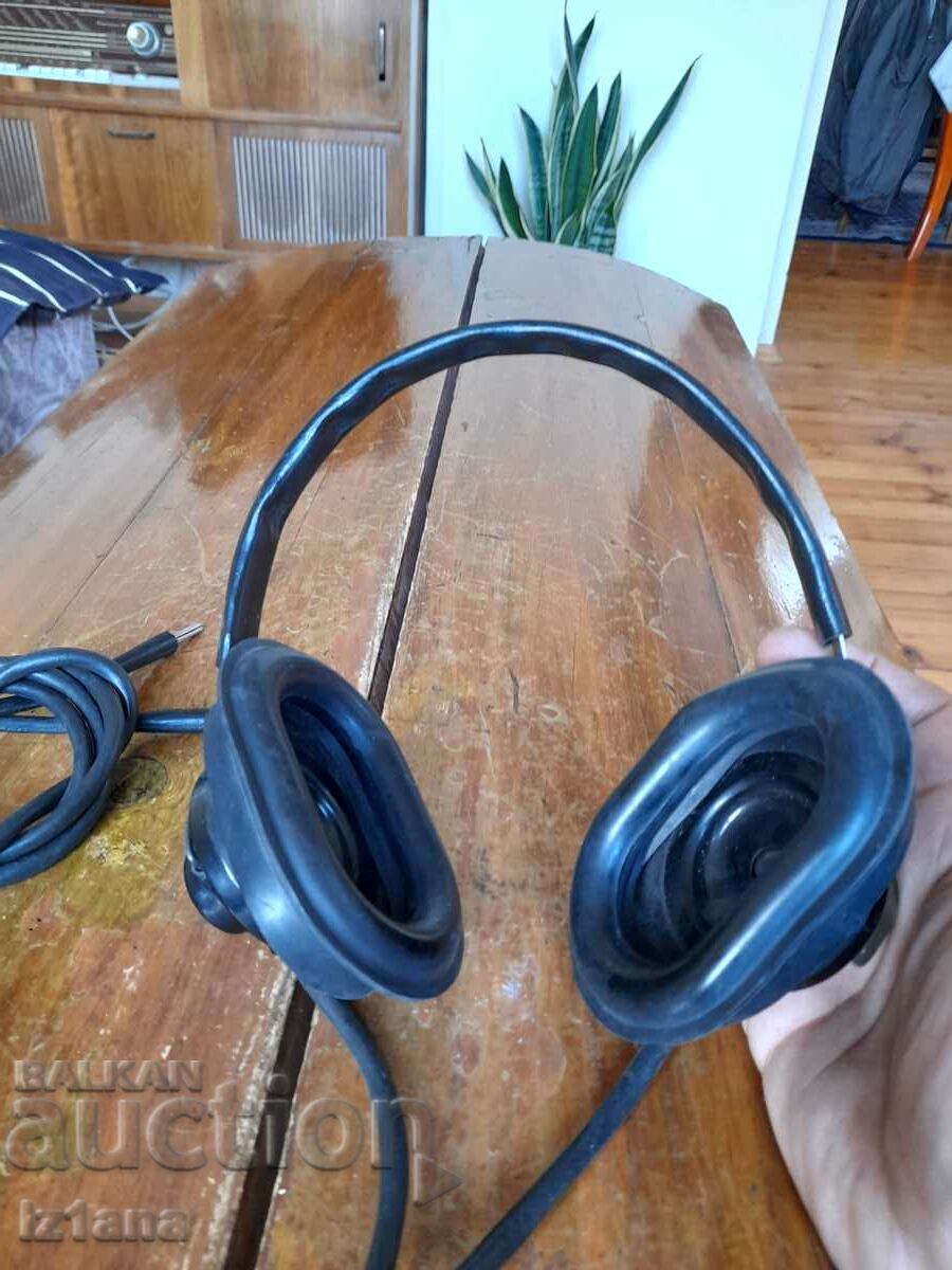 Παλιά ακουστικά με τιμή 43.00 BGN | € 21.99