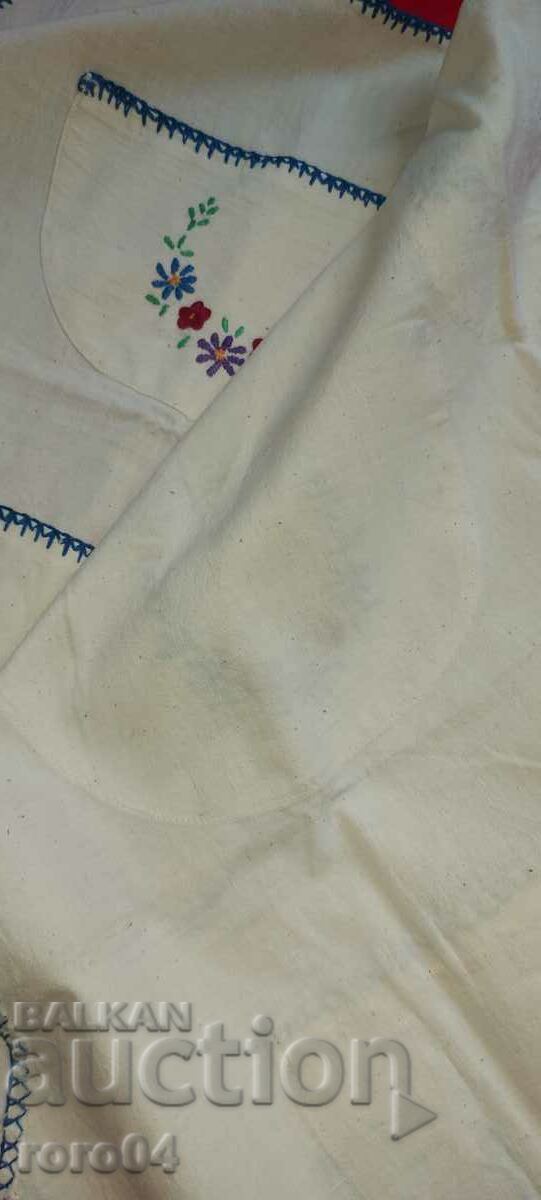 EMBROIDERED ORGANIZER - NEW - 7 EMBROIDERED ORGANIZER - NEW - 7