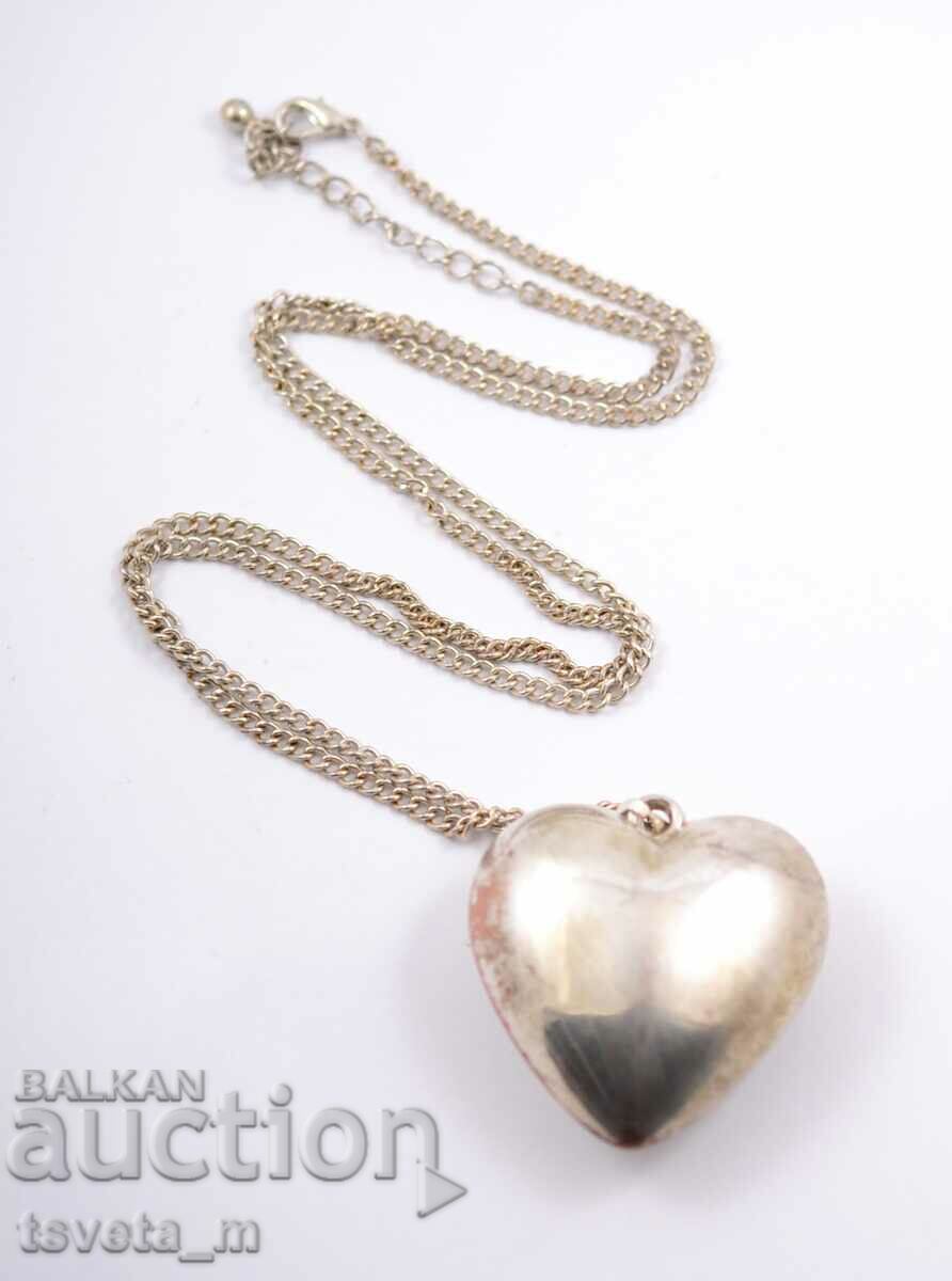 Auction Chain with medallion, pendant, necklace Auction Chain with medallion, pendant, necklace