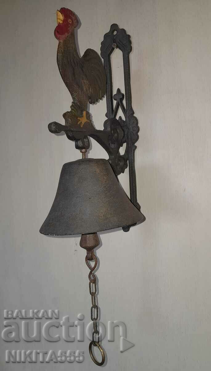 Cast iron bell for a door or gate with a beautiful ROOSTER