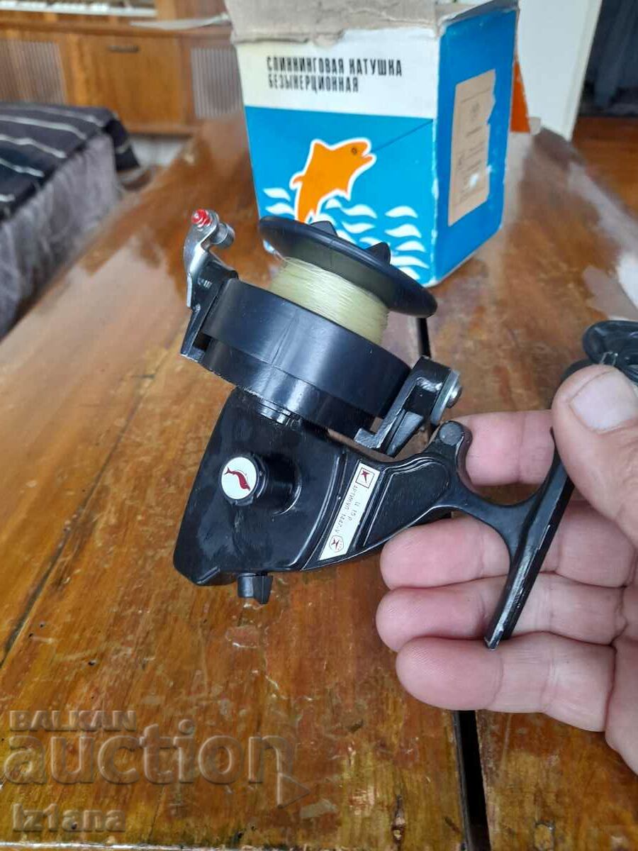 Auction Old fishing reel Dolphin 10 Auction Old fishing reel Dolphin 10