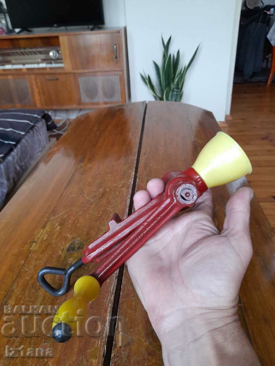 Licitație Rasnita de cafea veche, rasnita, rasnita de cafea Licitație Rasnita de cafea veche, rasnita, rasnita de cafea