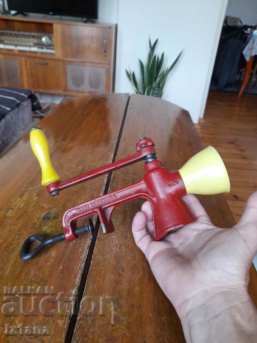 Livrarea Rasnita de cafea veche, rasnita, rasnita de cafea Livrarea Rasnita de cafea veche, rasnita, rasnita de cafea