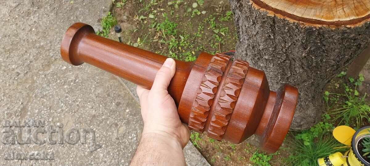 Голяма дървена ваза