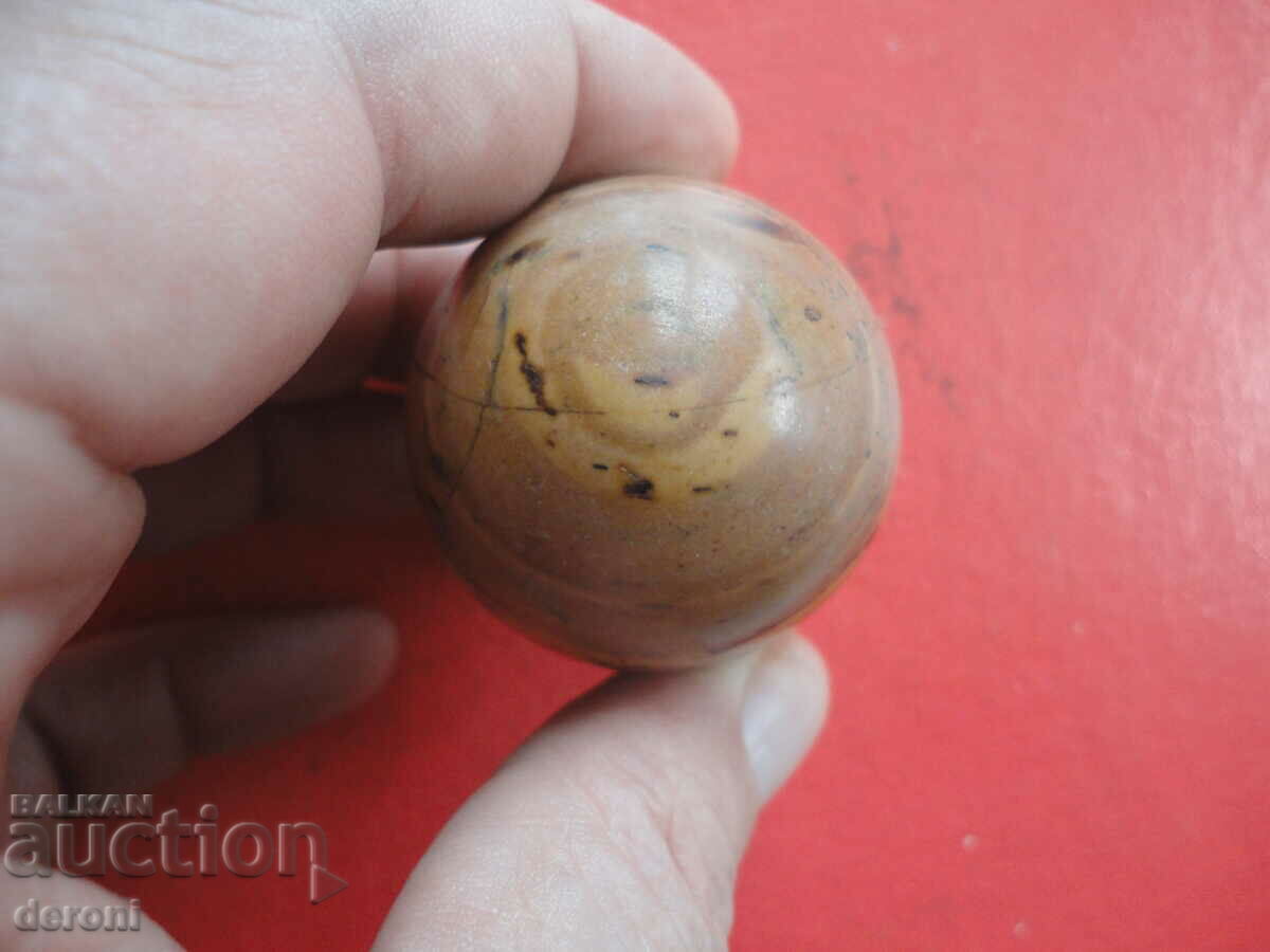 Stone egg mineral 3 - 5 Stone egg mineral 3 - 5