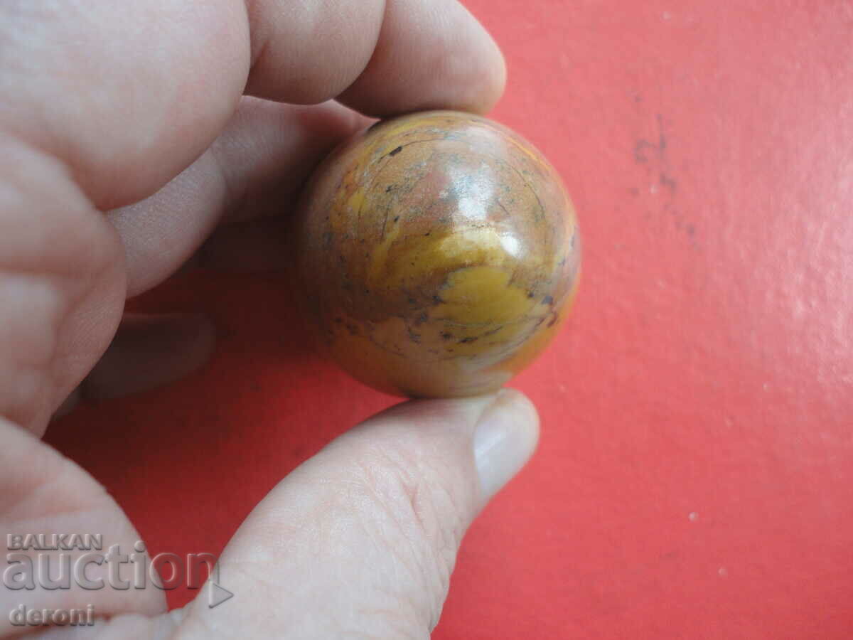 Stone egg mineral 3 - 6 Stone egg mineral 3 - 6