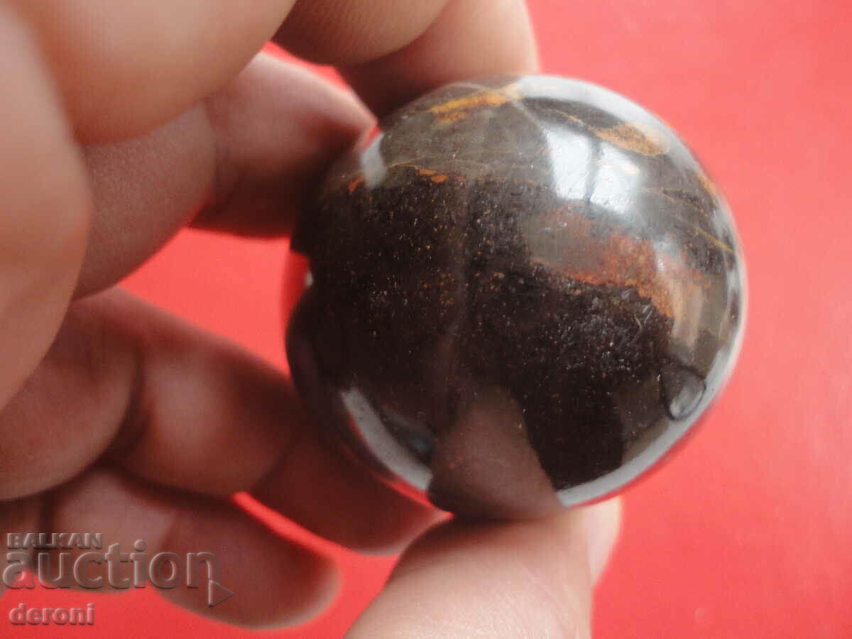 Stone egg mineral 7 - 5 Stone egg mineral 7 - 5