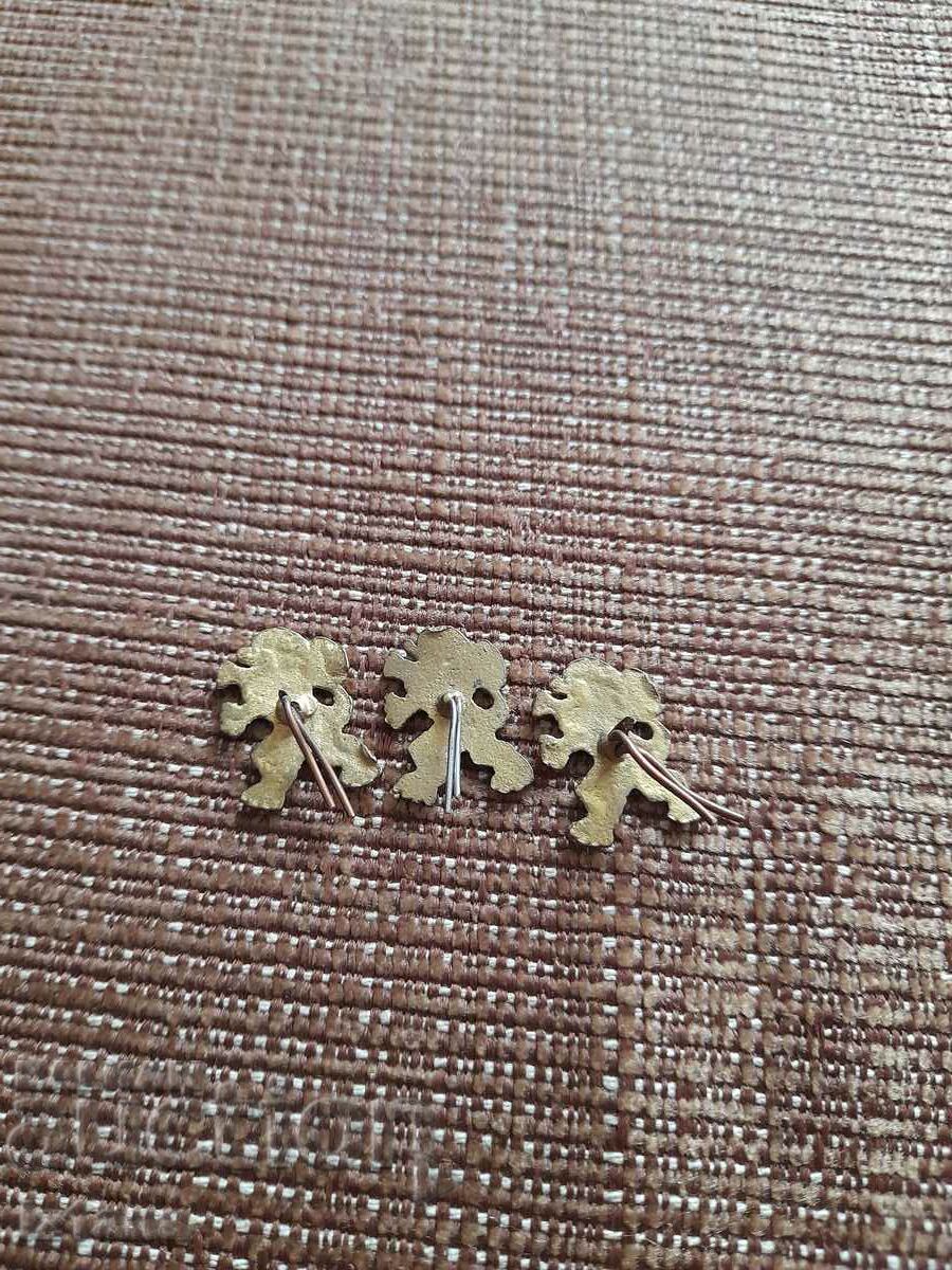 Delivery of Old cockade, lion, lion cub Delivery of Old cockade, lion, lion cub