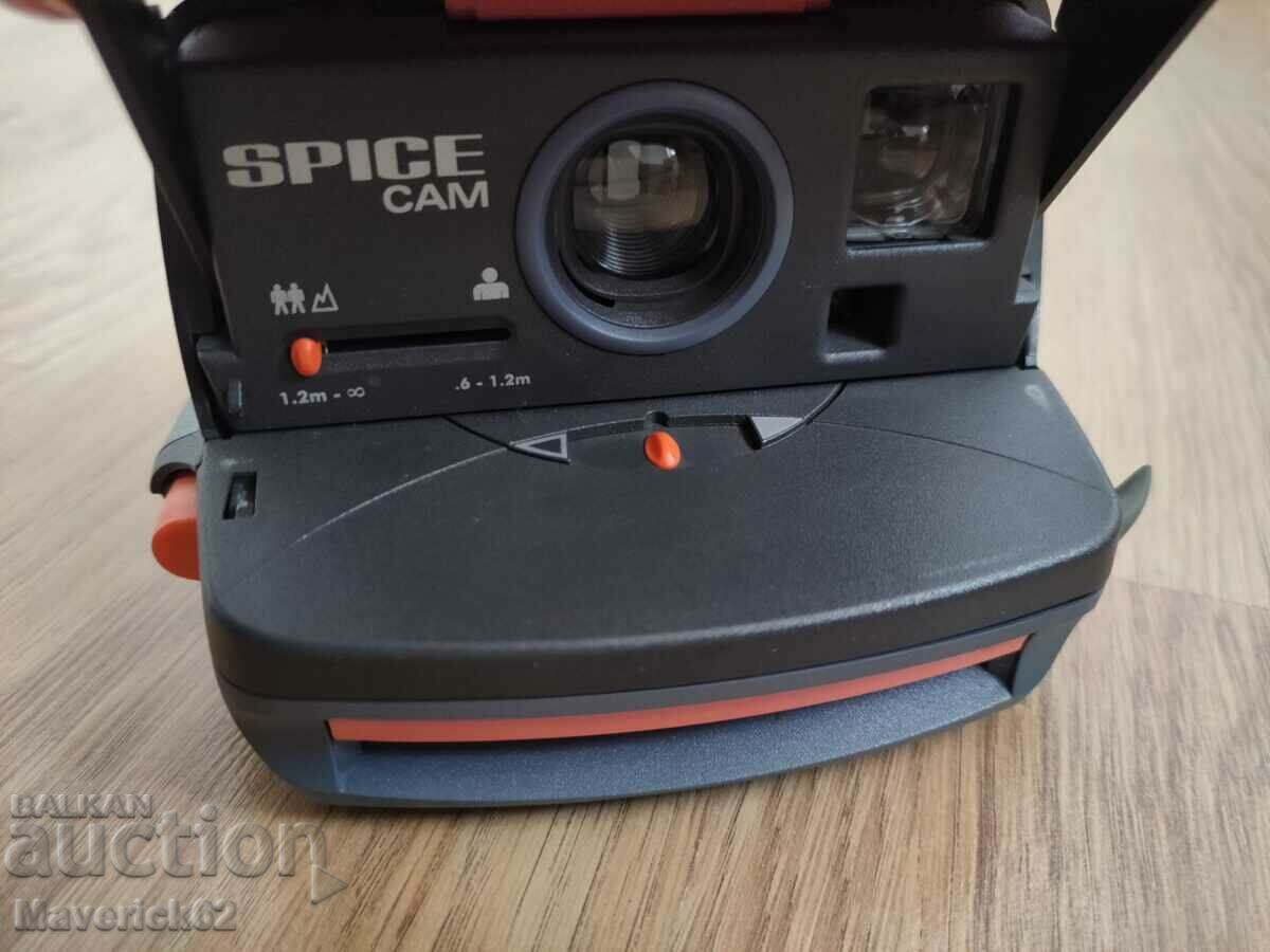 Polaroid camera - 5 Polaroid camera - 5