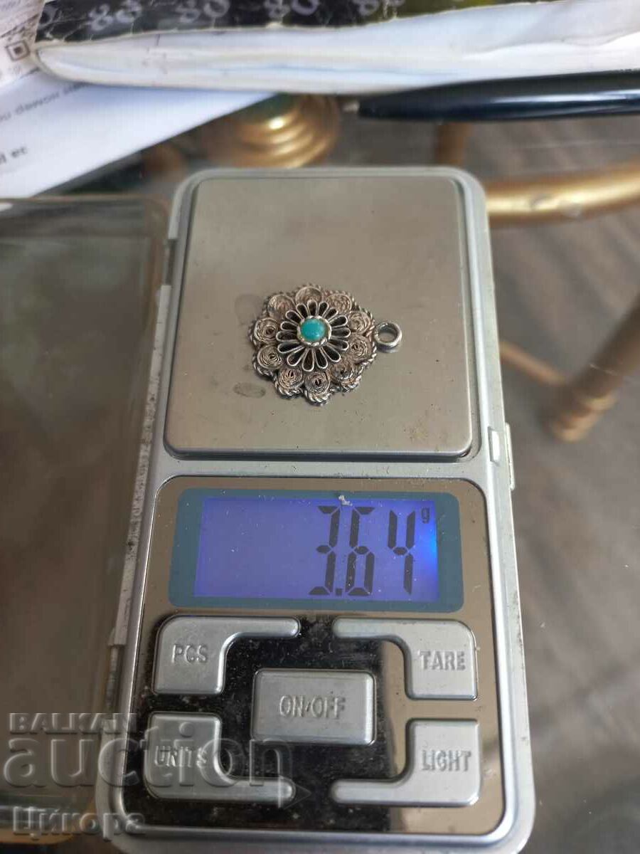 Auction  OLD SILVER JEWELRY FILIGREE BROOCH