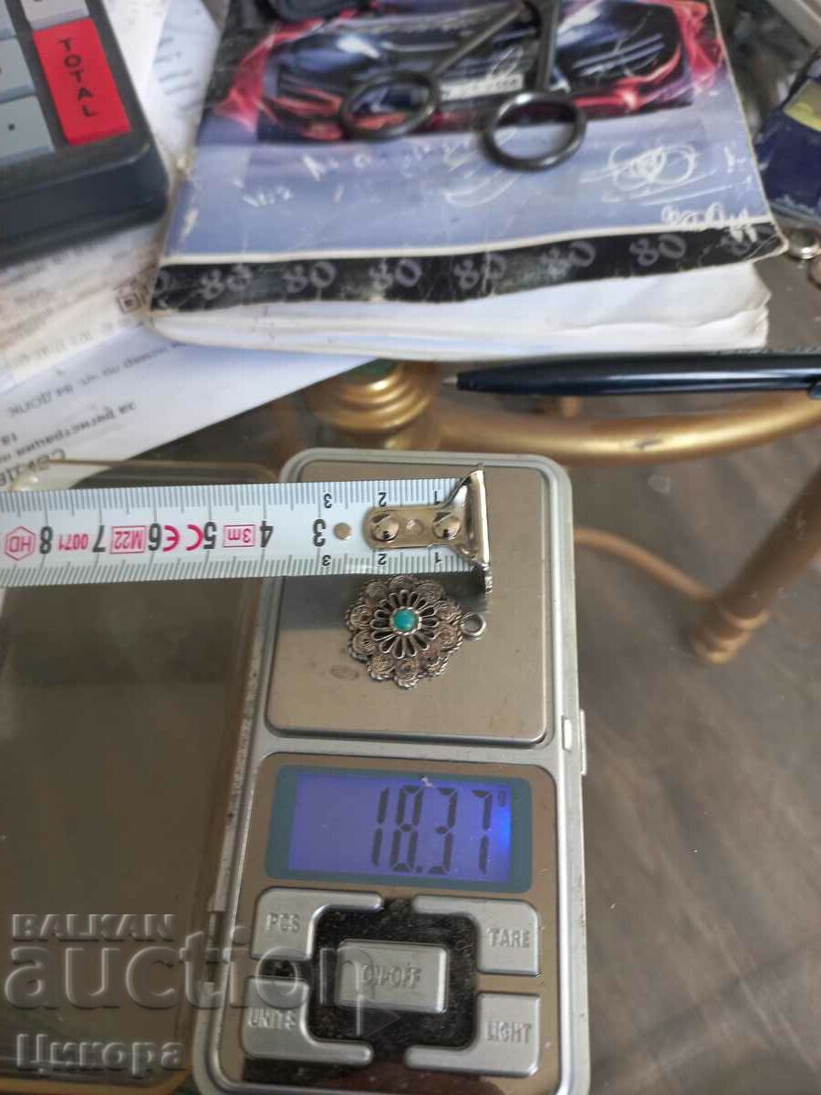 Delivery of OLD SILVER JEWELRY FILIGREE BROOCH