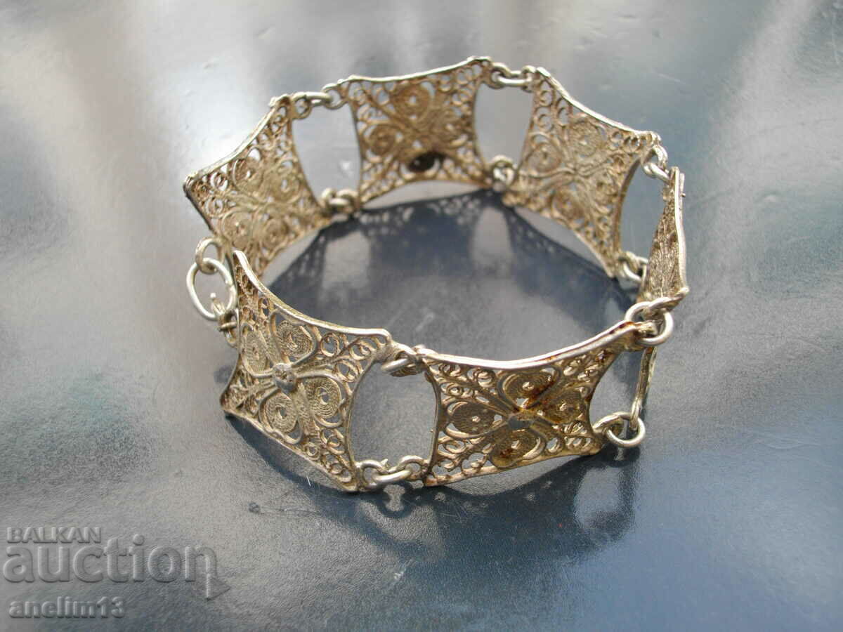 ΠΑΛΙΟ ΒΡΑΧΙΟΛΙ ΕΠΙ ΑΣΗΜΕΝΙΟ ΦΙΛΙΓΚΡΑ με τιμή € 18.00 | 35.20 BGN