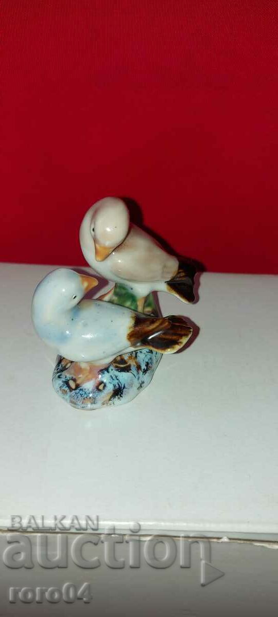 PORCELAIN STATUETTE with price 22.50 BGN | € 11.50 PORCELAIN STATUETTE with price 22.50 BGN | € 11.50