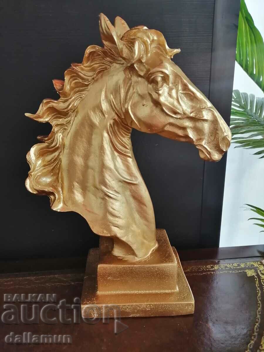 Auction  decorative statuette horse head 40 cm polyresin