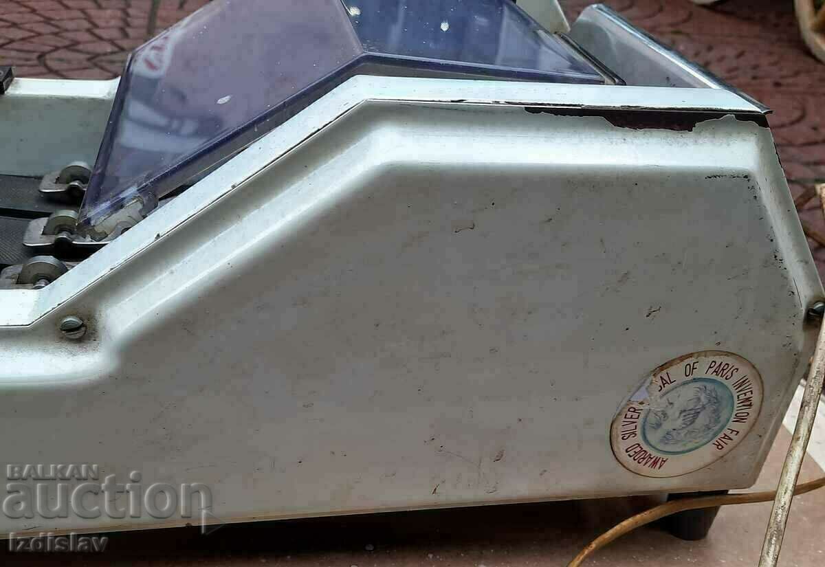 Delivery of Working old bank teller machine