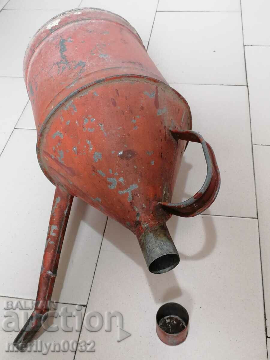 Old WW2 metal watering can galvanized fuel tube bucket pot - 6 Old WW2 metal watering can galvanized fuel tube bucket pot - 6