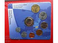 Словакия СЕТ 2004 от 8 монети