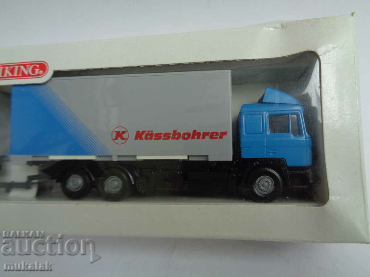 WIKING H0 1/87 CARRUCUT DE JUCARIE MODEL CAMION OM cu preț 25.00 BGN | € 12.78 WIKING H0 1/87 CARRUCUT DE JUCARIE MODEL CAMION OM cu preț 25.00 BGN | € 12.78