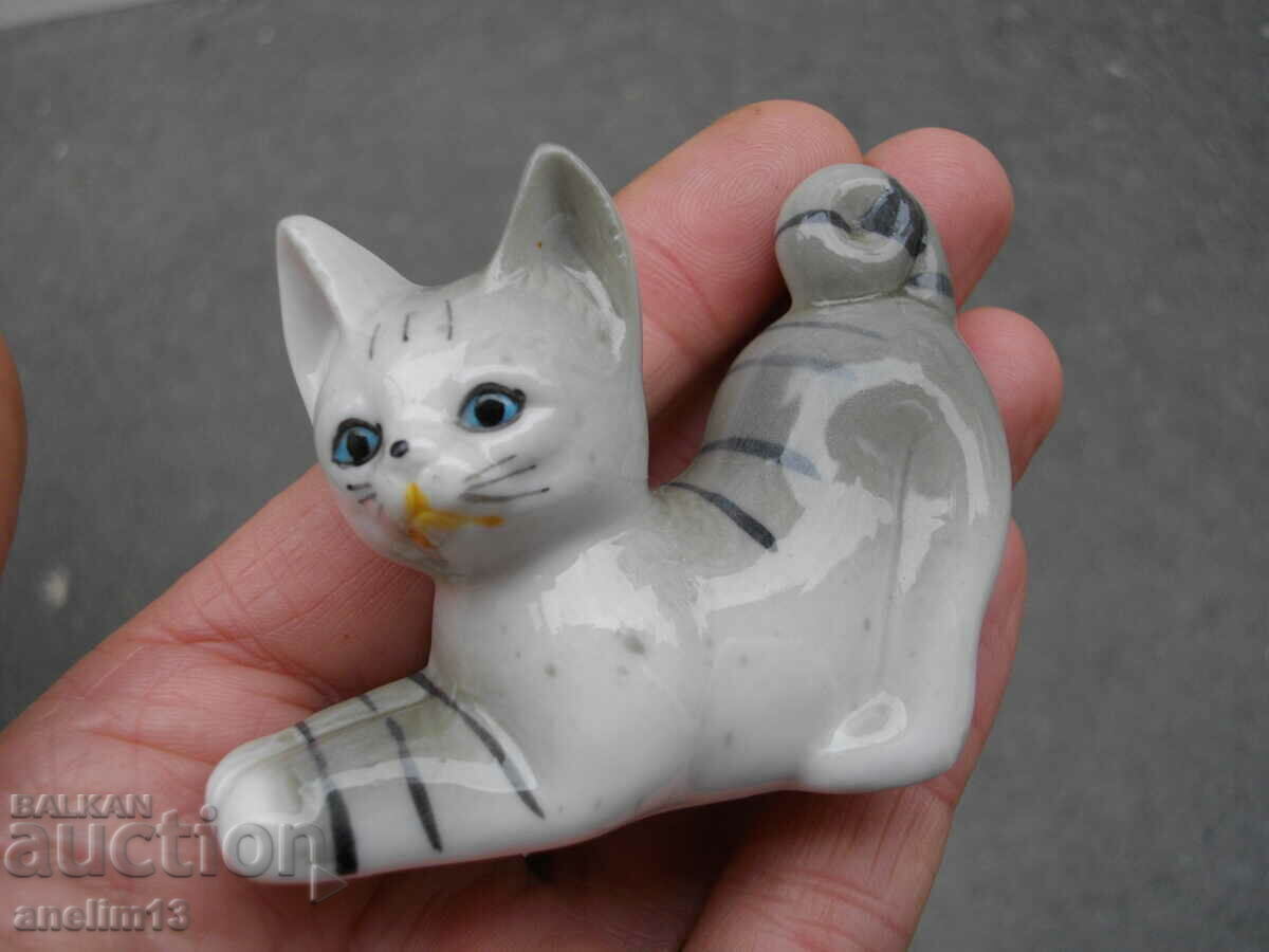 ΠΑΛΙΑ ΠΟΡΣΕΛΑΝΙΝΗ ΓΑΤΑΚΙΑ ΠΑΛΙΑ ΠΟΡΣΕΛΑΝΙΝΗ ΓΑΤΑΚΙΑ