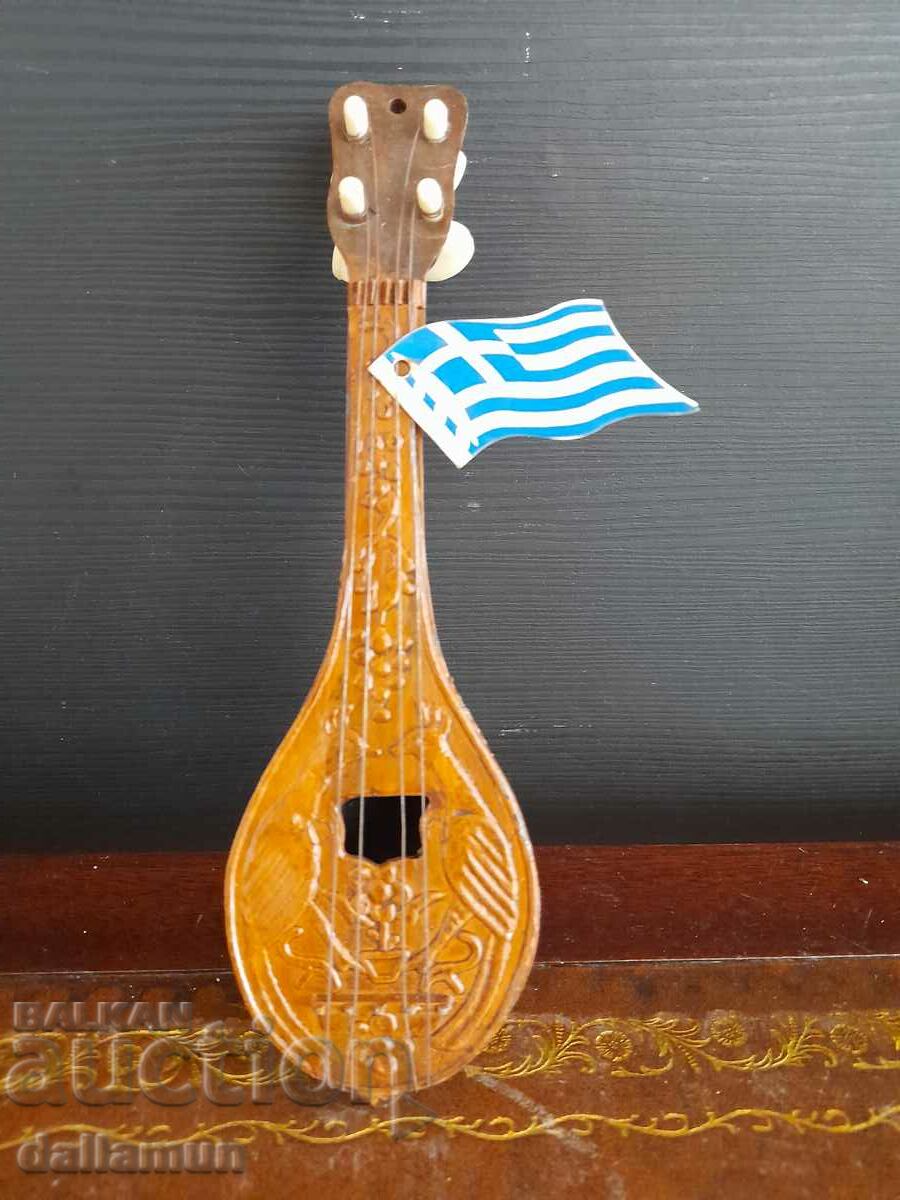 Auction  Old wooden souvenir 20 sms